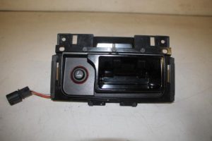 17828339 – 4G08579514PK – Aschenbecher vorne