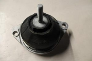 17787583 – 8A0199382B – Motorsteun
