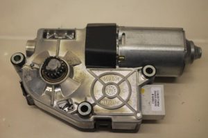 17799955 – 8V3959591 – Schiebedach Motor