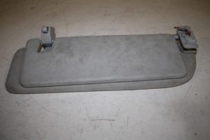 17819010 – 4M0857552AJFJ3 – Zonneklep