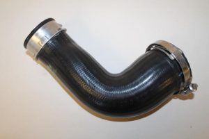 17790905 – 7H0145980R – Intercooler Slang