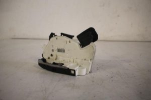 17829823 – 5K4839015Q – Türschlossmechanik 4-türig links hinten