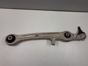 19506588 – 4F0407151A – Draagarm onder links-voor