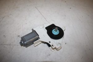 17822516 – 8K0959802C – Raammotor Portier