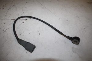 17823670 – 06E905377C – Klopfsensor