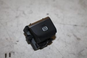 17822695 – 8V2927143C – Schalter