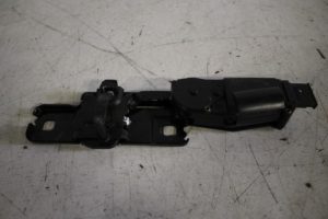 17812745 – 4H0827383 – Schließhilfsmotor Heckklappe