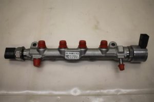 17798613 – 04L130089A – Fuel distributor