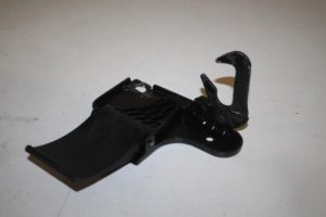 17817519 – 4E0823485B – Bonnet lock mechanism