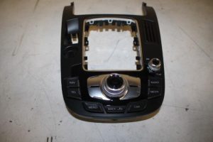 17822185 – 8T0919611LWFX – Regeleinheit Multi Media