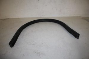 17819068 – 4M0823723 – Motorkaprubber