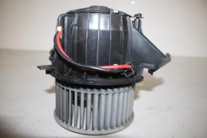 17804419 – 8T1820021 – Heizung Belüftungsmotor