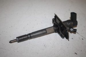 17806688 – 057130276G – Einspritzdüse (Diesel)