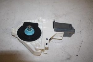 17804238 – 8K0959801B – Door window motor