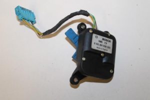 17790427 – 132801028 – Heizventil Motor
