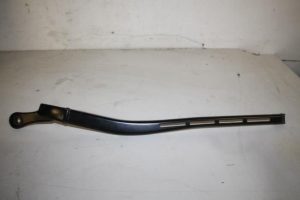 17826207 – 8H2955407A – Ruitenwisserarm voor