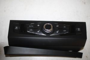 17805081 – 8K1820043RXZF – Climatronic Panel