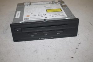 17805739 – 8V0035021F – Regelunit Multi Media