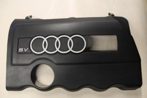 17786331 – 058103724C – Abdeckblech Motor