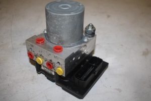 17827430 – 8E0614517BF – ABS Pumpe