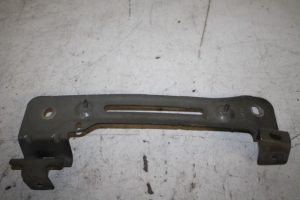 17814555 – 4M0821431 – Schermdrager links-voor