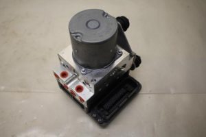 17798839 – 4H0614517R – ABS Pumpe