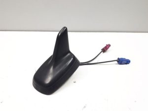 19759357 – 8R0035503AY9B – GPS Antenne