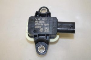 17801661 – 4H0955557 – Airbag Sensor
