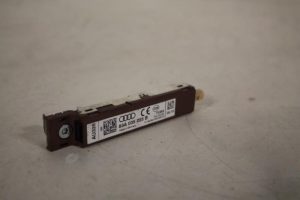 17820436 – 83A035225B – Antenne Versterker