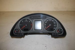 17826279 – 8E0920931P – Instrumentenbrett