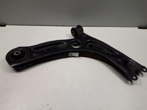 18009536 – 5Q0407152J – Front lower wishbone, right