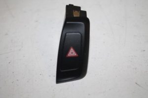 17803314 – 8K2941509V10 – Panikbeleuchtung Schalter
