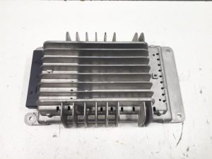 18286736 – 8H0035223D – Radioverstärker