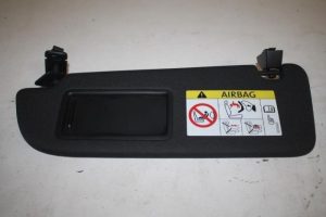 17803593 – 4M0857551JK23 – Zonneklep