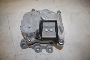 17824291 – 4M0399153L – Versnellingsbak Steun