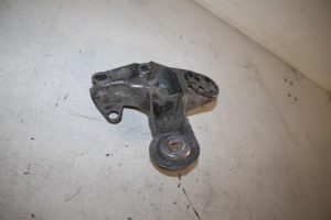 17810573 – 8E0199351M – Motorsteun