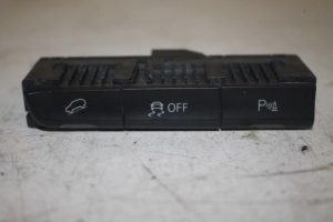 17806005 – 8R1959673CV10 – Schakelaar (diversen)