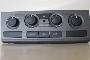 17791620 – 4F1820043M1HA – Climatronic Panel