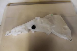 17791897 – 4F0955453P – Ruitensproeiertank voor