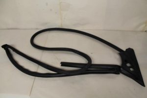 17793786 – 8F0837912D – Portierrubber 2Deurs rechts