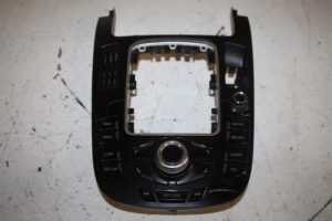 17816389 – 8T0919609WFX – Regeleinheit Multi Media