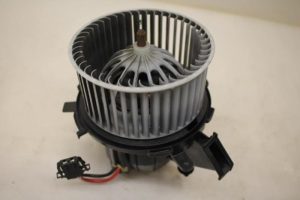 17796085 – 8K2820021C – Heizung Belüftungsmotor