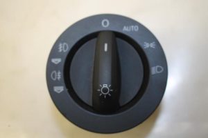 17796498 – 4F1941531D5PR – Licht Schalter