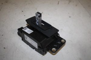 17825301 – 4H1927731A – Selectiehendel automaat