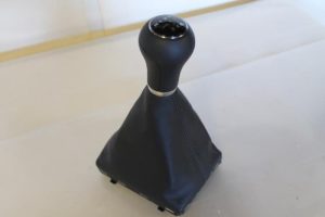 17792852 – 8V0863278AH62 – Gear stick cover