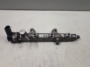 21527364 – 059130090CA – Kraftstoffverteiler