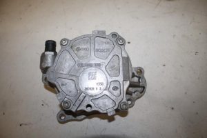 17824189 – 03L145100F – Vacuum pump (diesel)