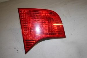 17826221 – 8E5945093A – Achterlicht links