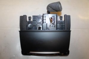 17794268 – 8K0857951V10 – Aschenbecher vorne