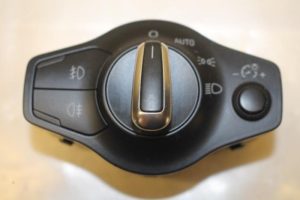 17801355 – 8K0941531GV10 – Licht Schakelaar